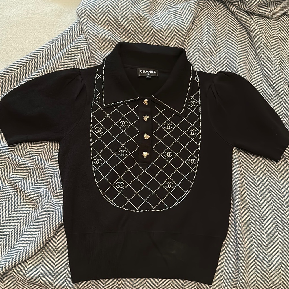 Chanel top